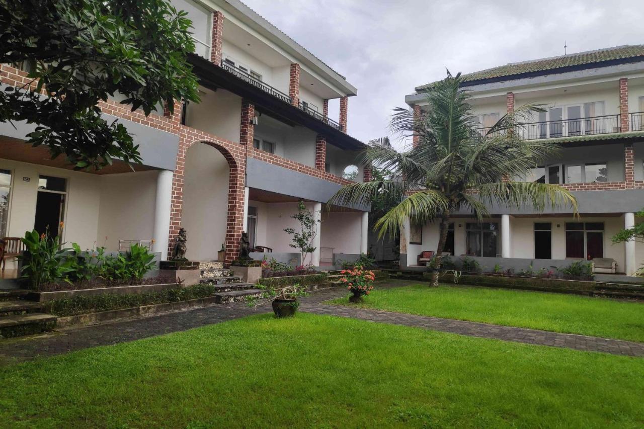 Pecatu Guesthouse 乌鲁瓦图 外观 照片