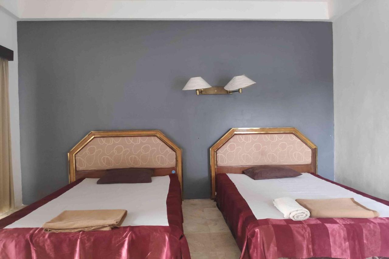 Pecatu Guesthouse 乌鲁瓦图 外观 照片